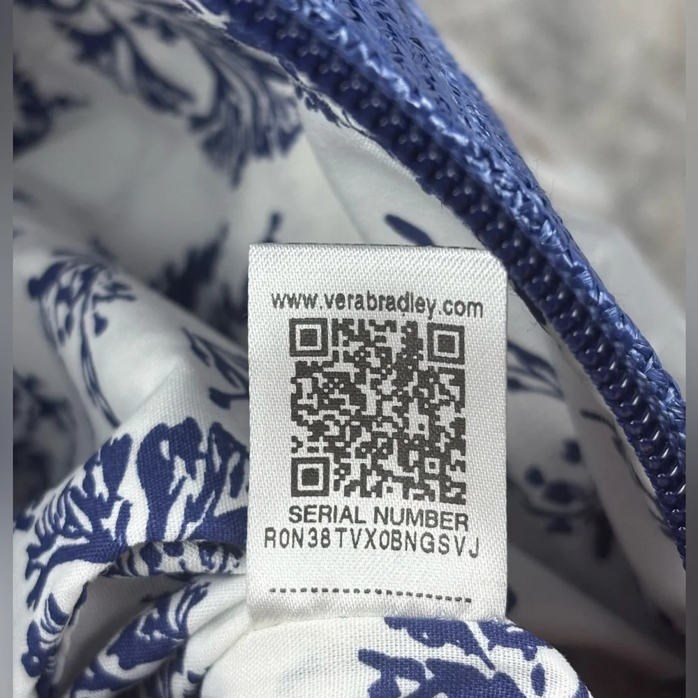 Vera Bradley | Straw Bucket Crossbody Bag | in Regatta Turtle Blue | NWT - Picture 5 of 9